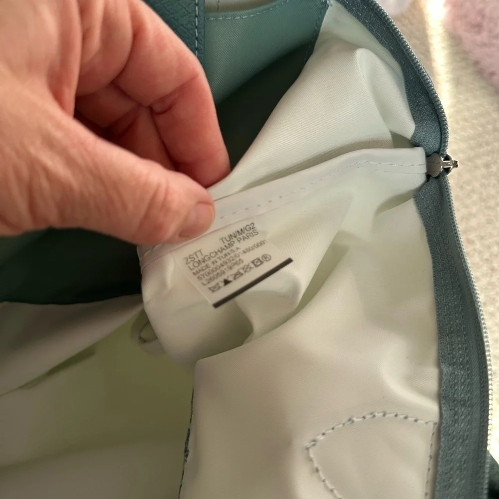 Longchamp Le Pliage Tote - Picture 6 of 7